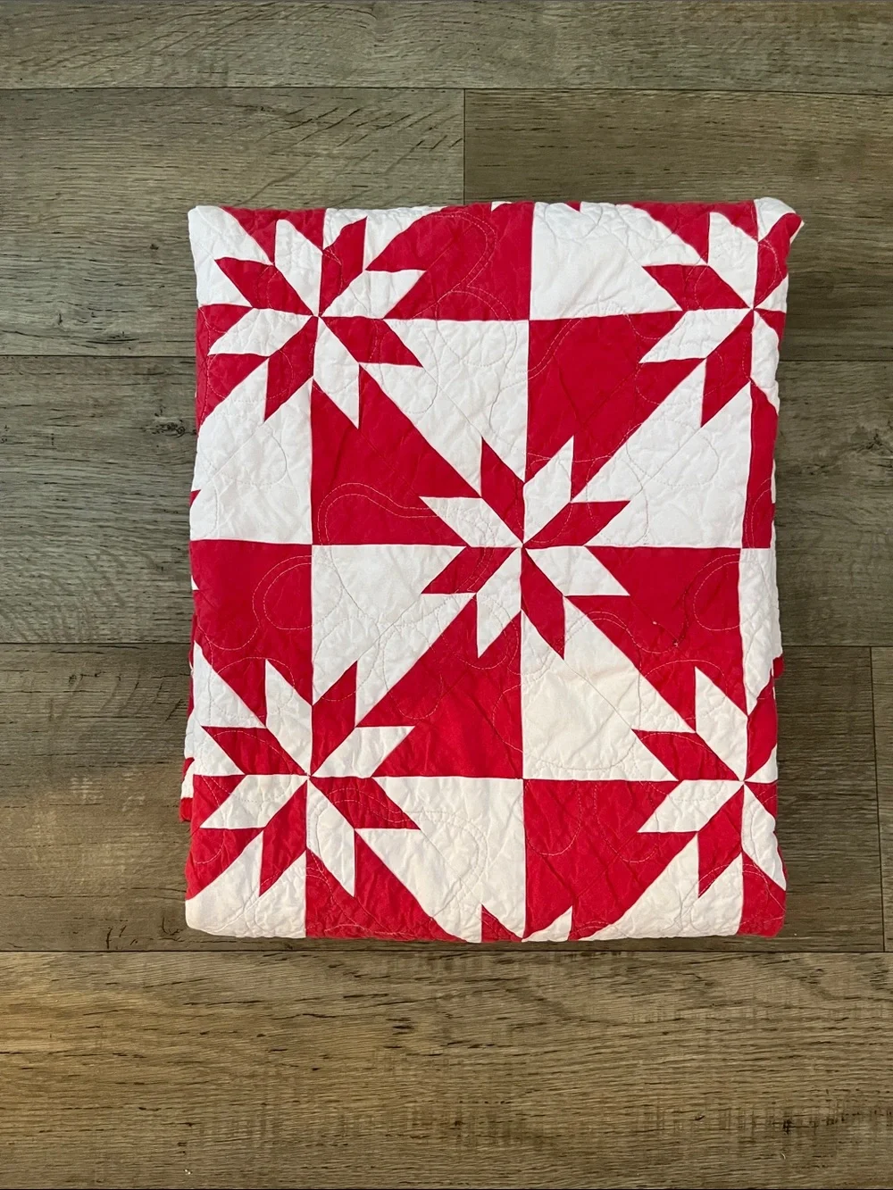 Classic Red and White Star Patchwork w/ Quilt Dog Theme Heavy Cotton  51